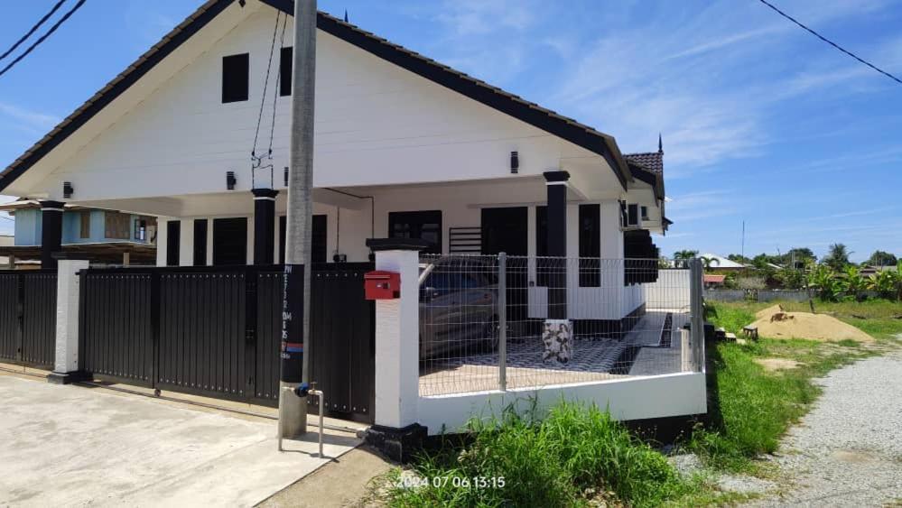 Hadeera Minimalis Family Homestay Kuala Terengganu Exterior foto